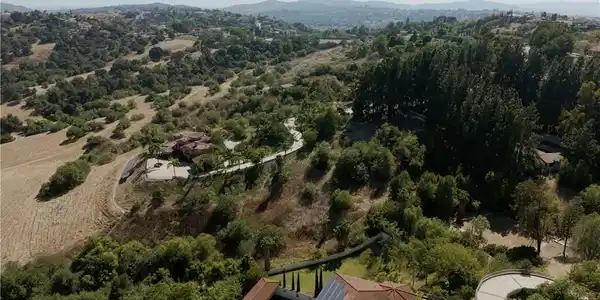2262 Feather Rock