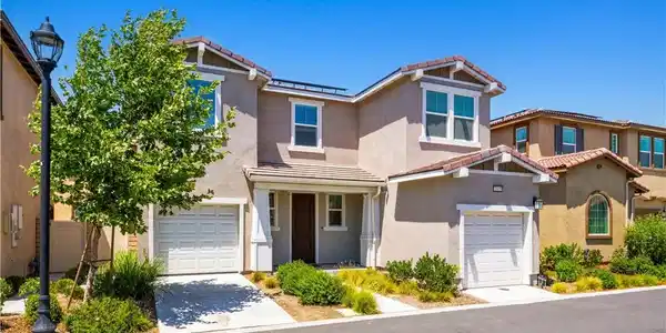 2915 Duncan Paseo