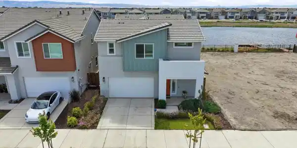 17439 Harbor View Avenue