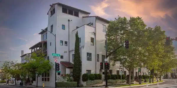 700 E Union Street