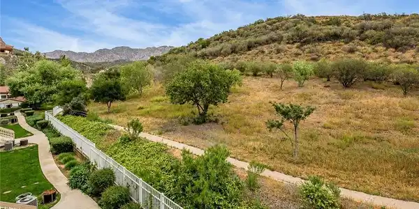 5805 Oak Bend Lane