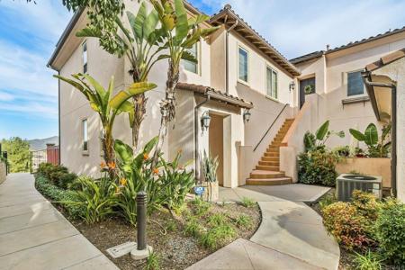 2233 Capistrano Way