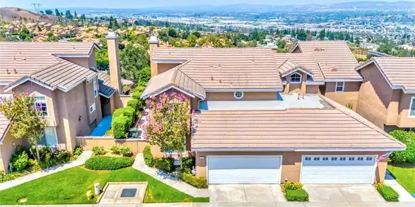 6117 E Garnet Circle