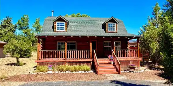 1004 Eagle Lane
