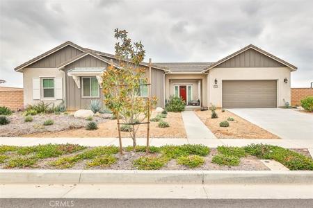 1112 W Empress