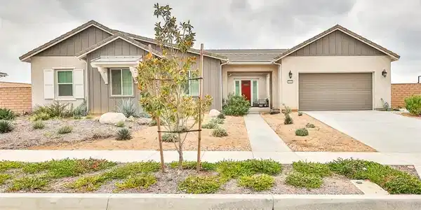 1112 W Empress