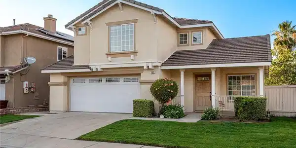 723 Pointe Vista