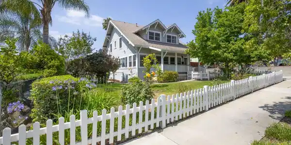 2330 Yosemite Drive