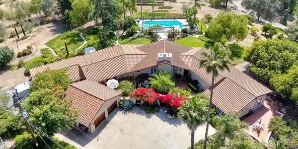 11105 Berry Road