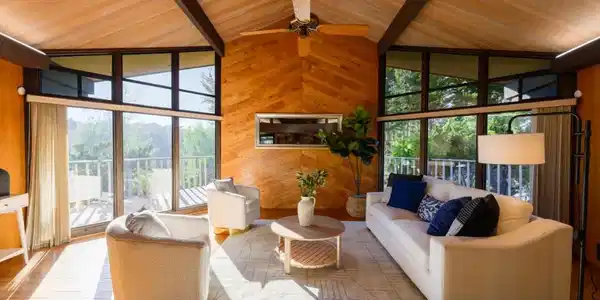 100 Pleasant Heights Drive