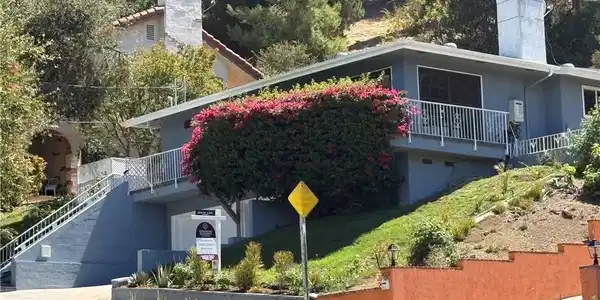 4319 Pampas Road