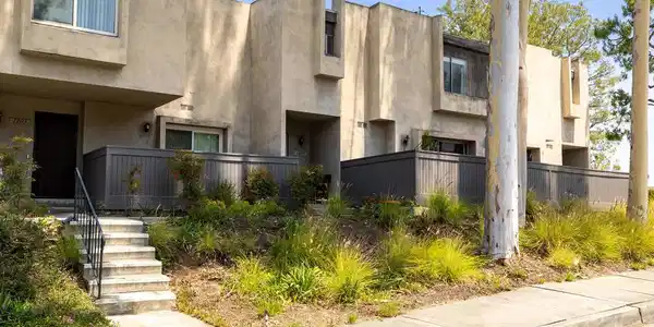 1805 Rainbow Terrace Lane