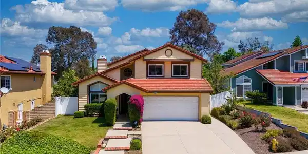 15587 Quiet Oak
