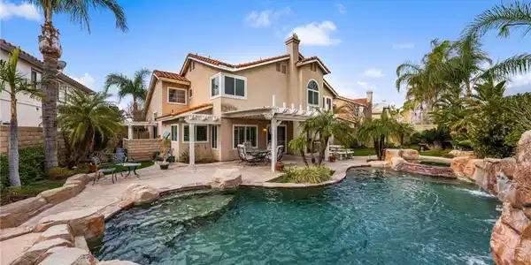 14282 Rideout Court