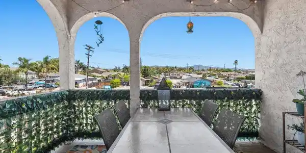 219 Candice Pl