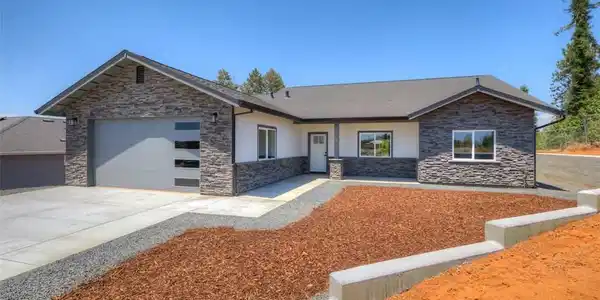 595 Circlewood Drive