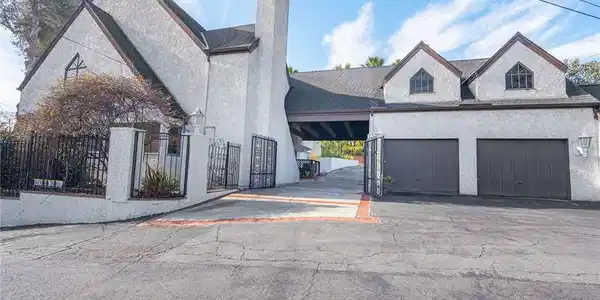 11211 Vista Del Lago