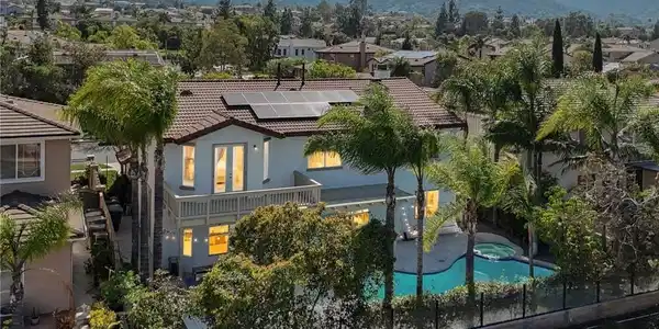 1041 Stanislaus Dr.