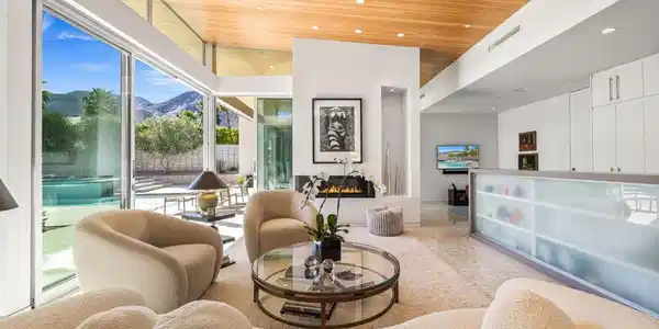 3075 Goldenrod Lane