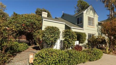 110 Marina Dr N