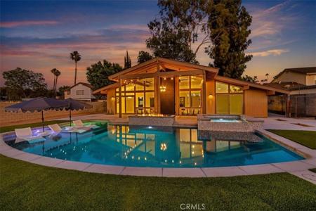 5813 Old Ranch