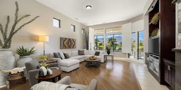 9 Birkdale Circle