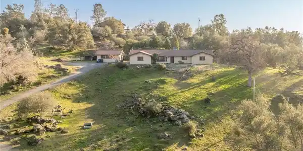 43330 Running Deer Court