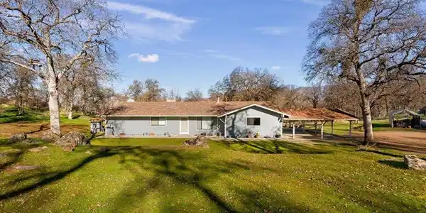 37433 Cardinal Lane