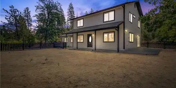 15455 Rock Creek