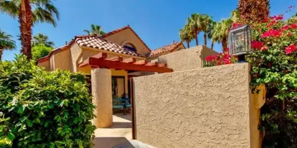 251 N Canyon Circle
