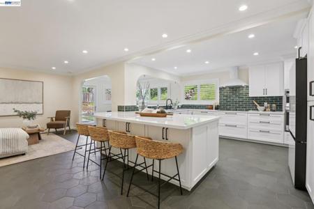 44 Lariat Ct