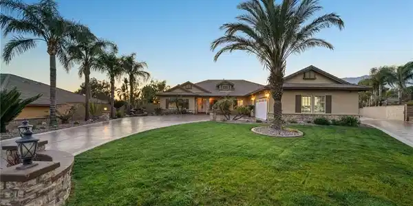 6822 Foxtail Court