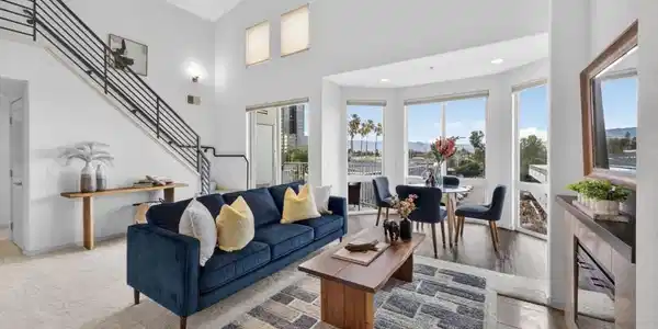 912 Campisi Way