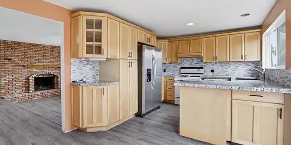8549 De Vos Drive