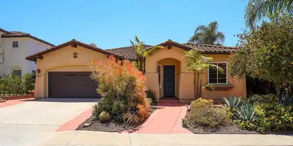 2472 crooked trail