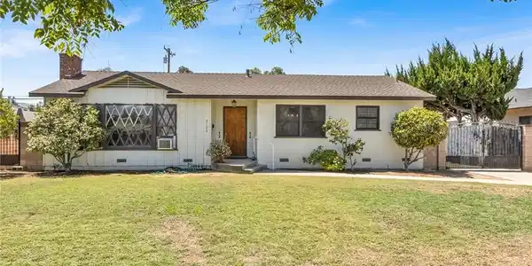 2106 E Cortez Street E