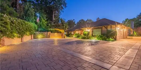 2899 N Monte Verde Drive