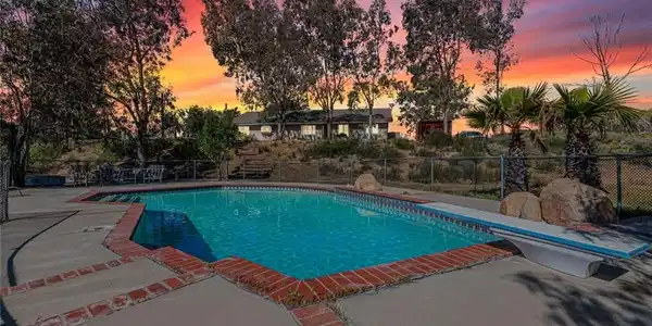 24000 Crab Hollow