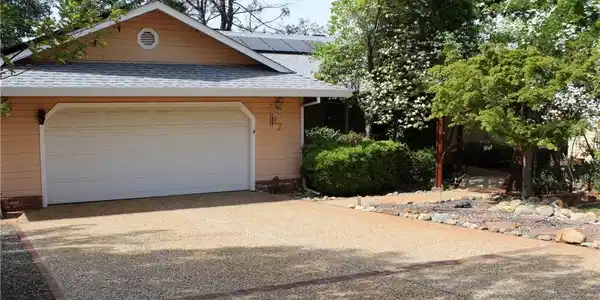 87 Valley View Drive