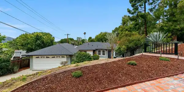 2904 Highridge Road