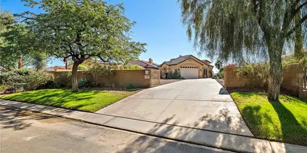 2710 Colorado River