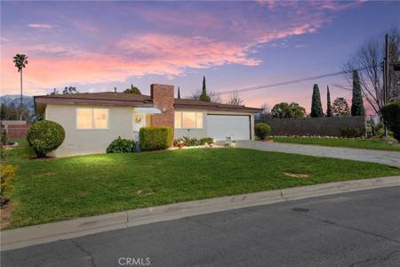 1282 N California