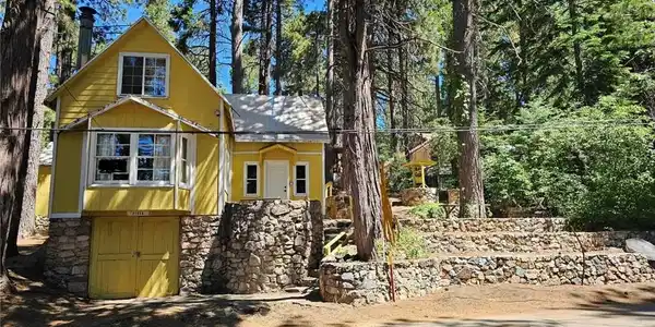 31858 Hollow Way