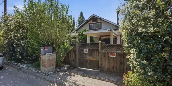 10568 Foothill