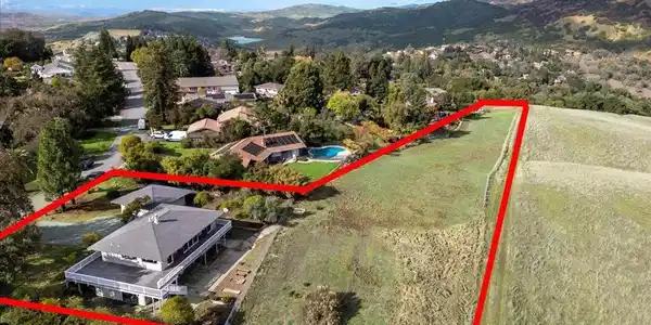 16280 Oak Canyon Drive