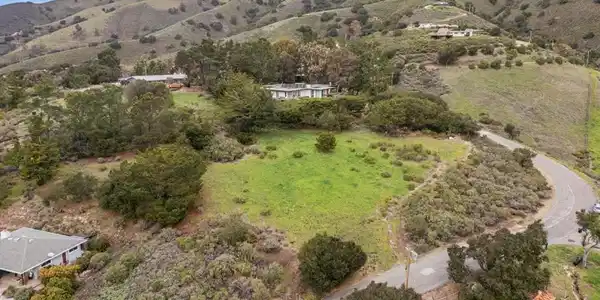 344 El Caminito Road