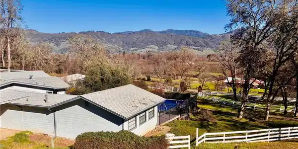 8451 Gibson Lane