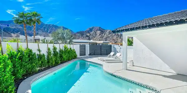 54990 Avenida Madero