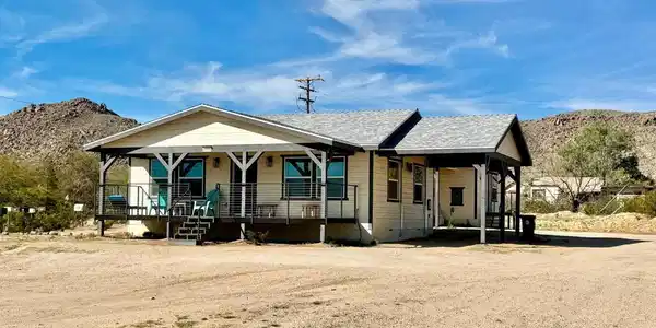 4884 Avenida Del Sol