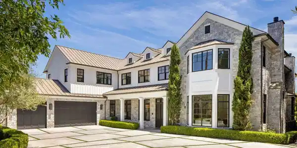 22 Oakmont Drive